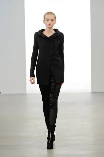 Look 2